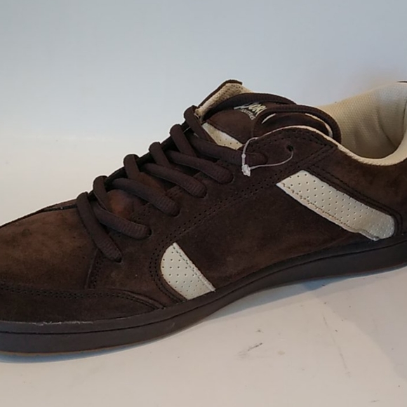 Skate Shoes Brown Suede 